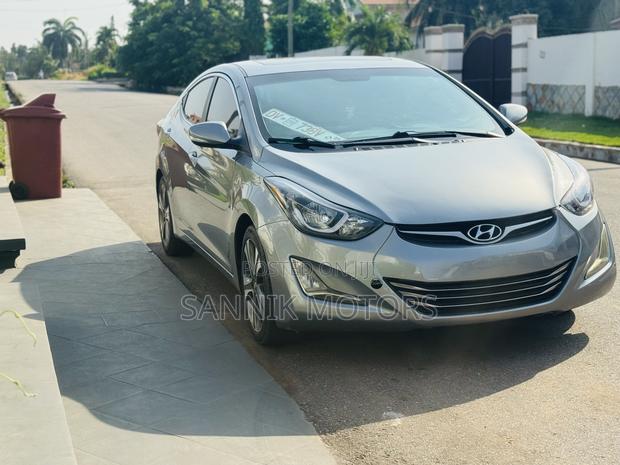 Hyundai Elantra Limited 4dr Sedan (1.8L 4cyl 6A) 2015 Gray