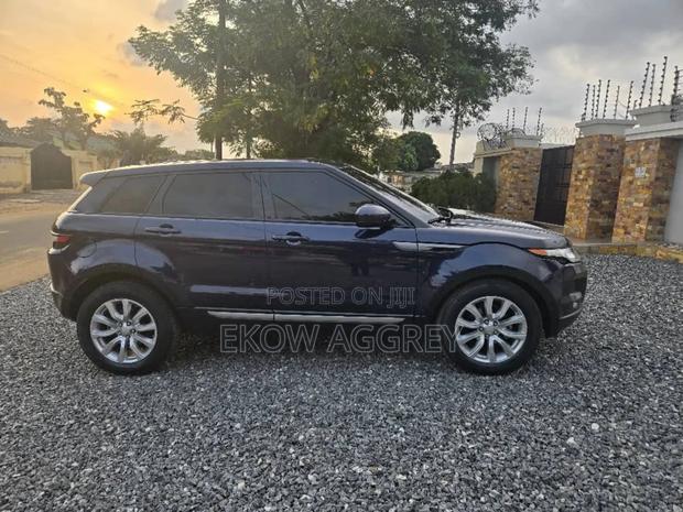 Land Rover Range Rover Evoque HSE 5dr 4x4 (2.0L 4cyl 9A) 2016 Black