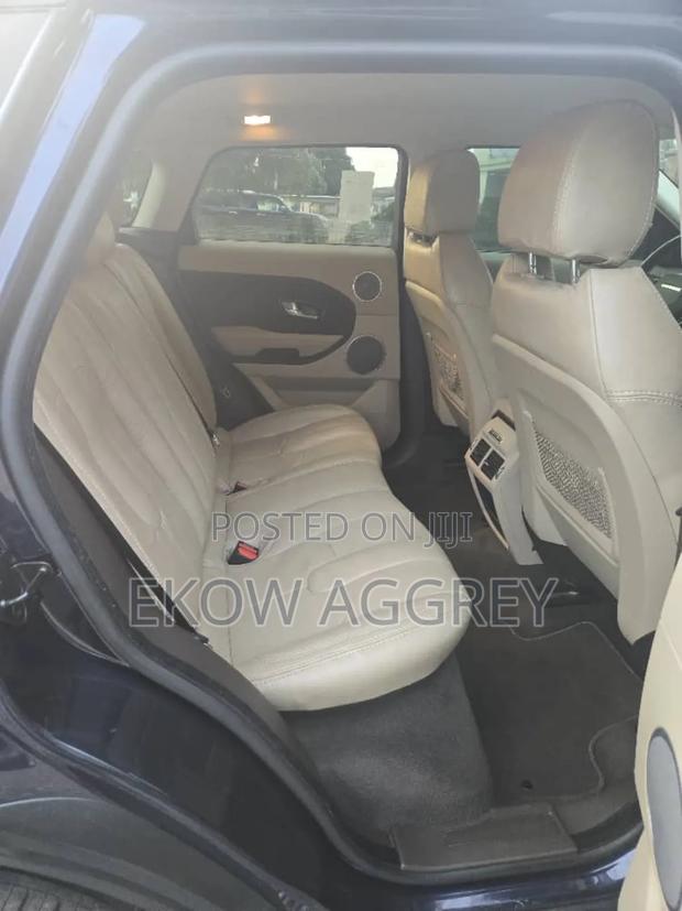 Land Rover Range Rover Evoque HSE 5dr 4x4 (2.0L 4cyl 9A) 2016 Black