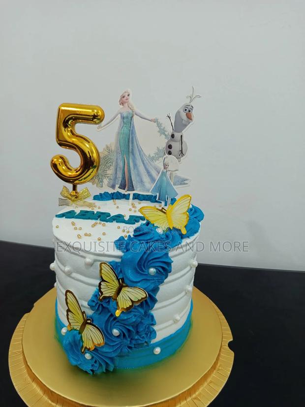 Turquoise Blue Kids Cake · Photo 4