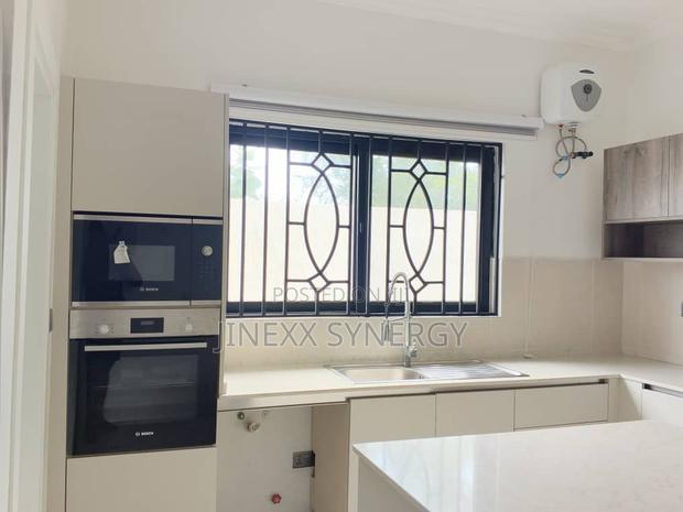 Furnished 4bdrm House in Manet Court for rent