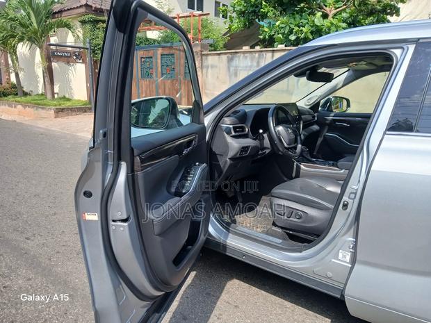Toyota Highlander XSE AWD 2023 Silver