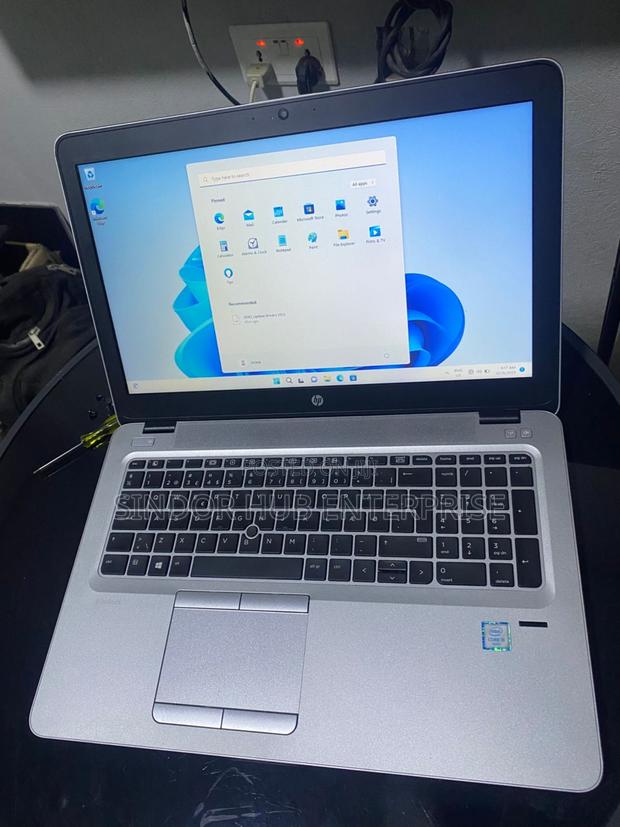 Laptop HP EliteBook 850 G3 8GB Intel Core I5 SSD 256GB photo 3