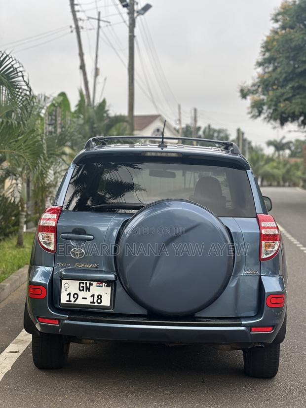 Toyota RAV4 2.5 4x4 2010 Blue