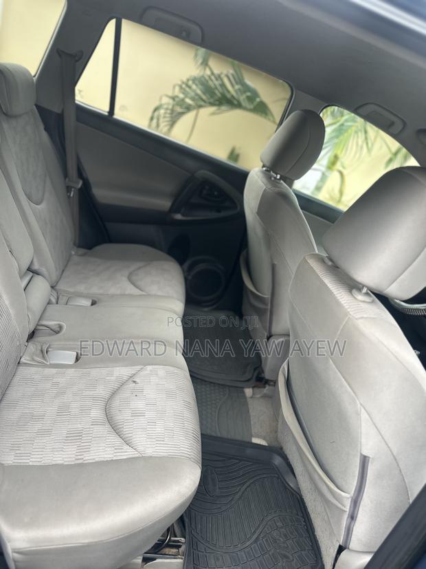 Toyota RAV4 2.5 4x4 2010 Blue