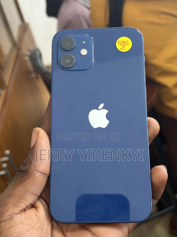 Apple iPhone 12 128 GB Blue photo 4