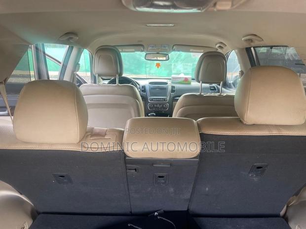 Kia Sorento LX 4dr SUV AWD (2.4L 4cyl 6A) 2014 Silver