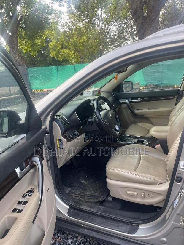 Kia Sorento LX 4dr SUV AWD (2.4L 4cyl 6A) 2014 Silver