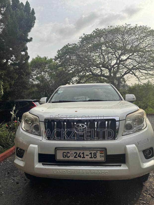 Toyota Land Cruiser Prado 2.7 i 2011 White