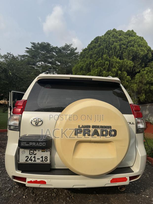 Toyota Land Cruiser Prado 2.7 i 2011 White