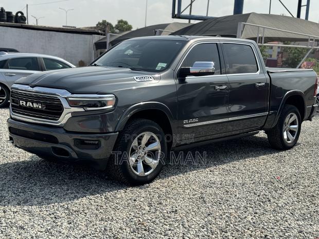 Dodge RAM 2020 Gray