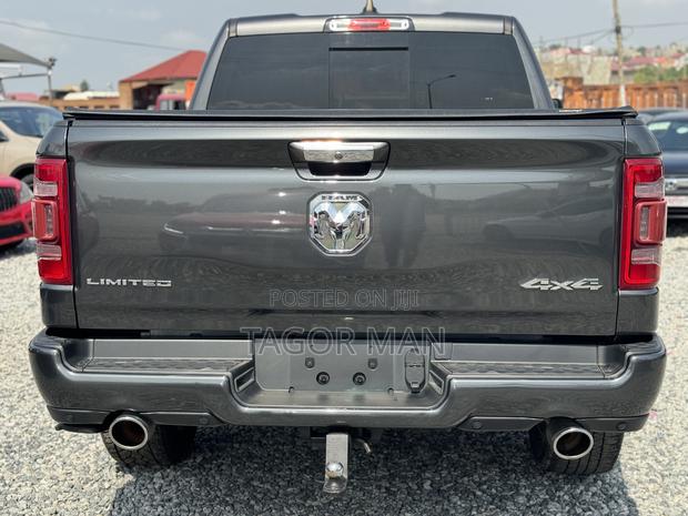 Dodge RAM 2020 Gray
