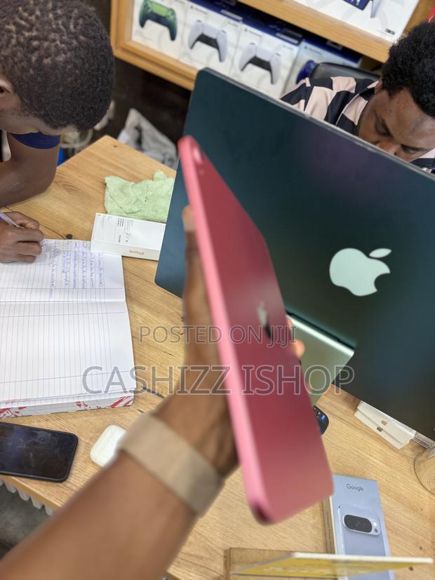 Apple iPad (2025) 128 GB Pink photo 6