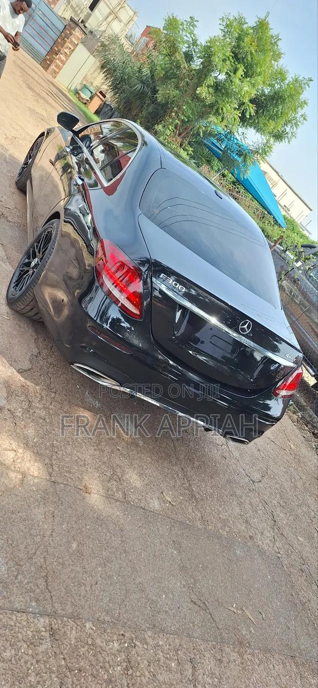 Mercedes-Benz E300 2019 Black