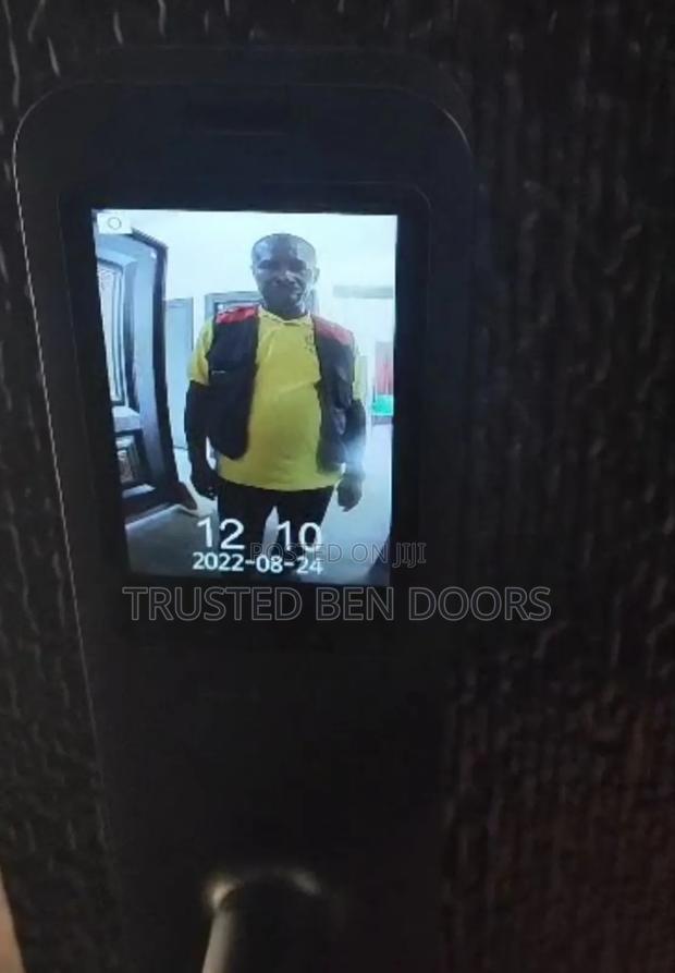Paladin Turkey Biometric Smart Lock For Wooden Doors [Video Camera]