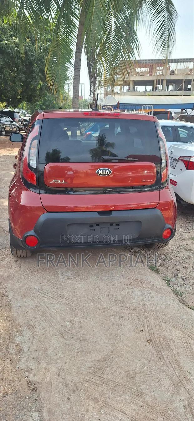 Kia Soul Hatchback 2016 Red