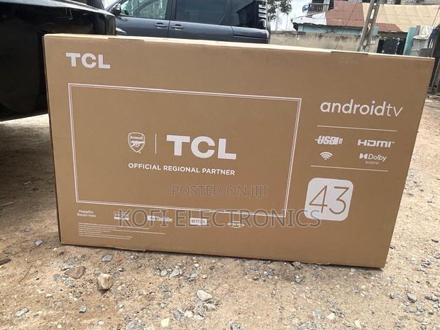 TCL 43” Visionplus Smart Tv · Photo 4