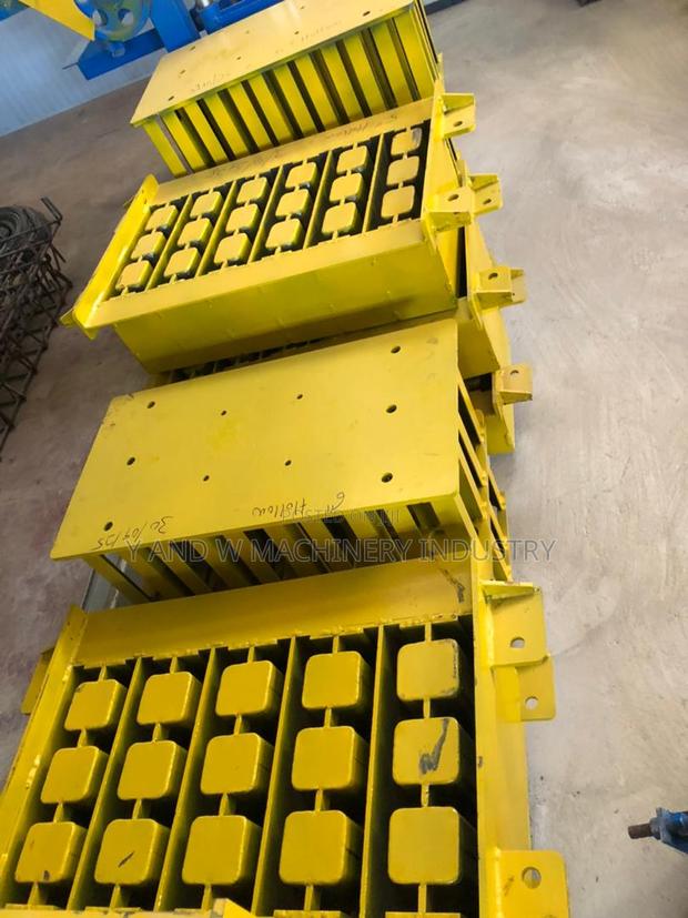 Get Quality Hollow Block Moulds at Factory Price With Warranty · Photo 4