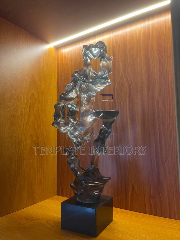 Stone Flow Sculpture photo 2