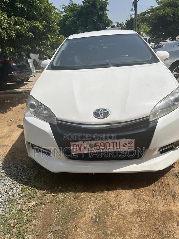 Toyota Wish 2013 White