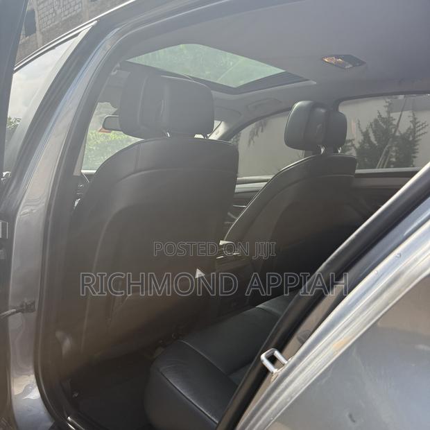 BMW 523i 2013 Gray