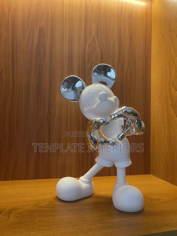 Mickey With Love Sculpture (White) photo 3