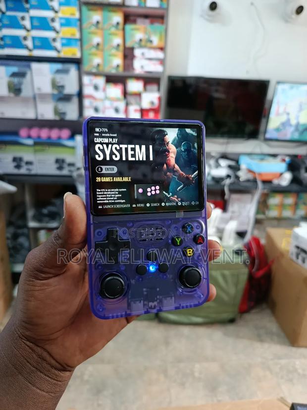 Game Console Retro Game R36s With 10,000 Games