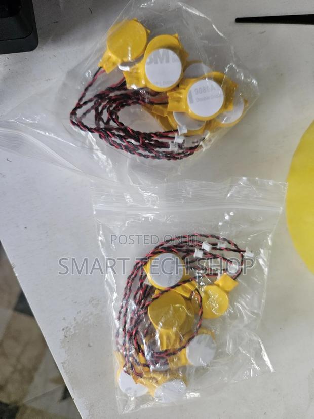 Wired Cmos Battery for Laptops photo 2