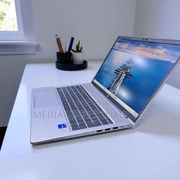 Laptop HP ProBook 650 G8 16GB Intel Core i7 SSD 512GB photo 2