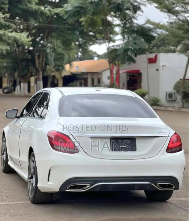Mercedes-Benz C300 2019 White