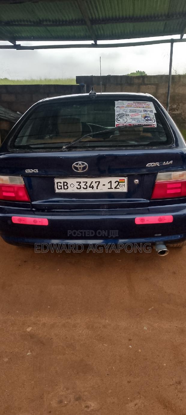 Toyota Corolla Hatchback 2000 Blue