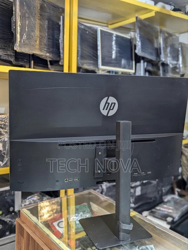 Hp Pavilion 32q 32" 2560x1440 Resolution Led LCD Monitor photo 6