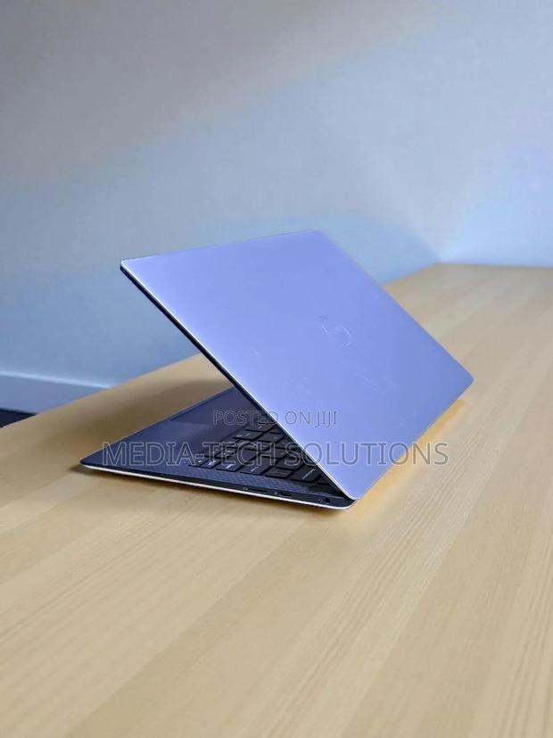 Laptop Dell XPS 13 9380 16GB Intel Core i7 SSD 512GB photo 2