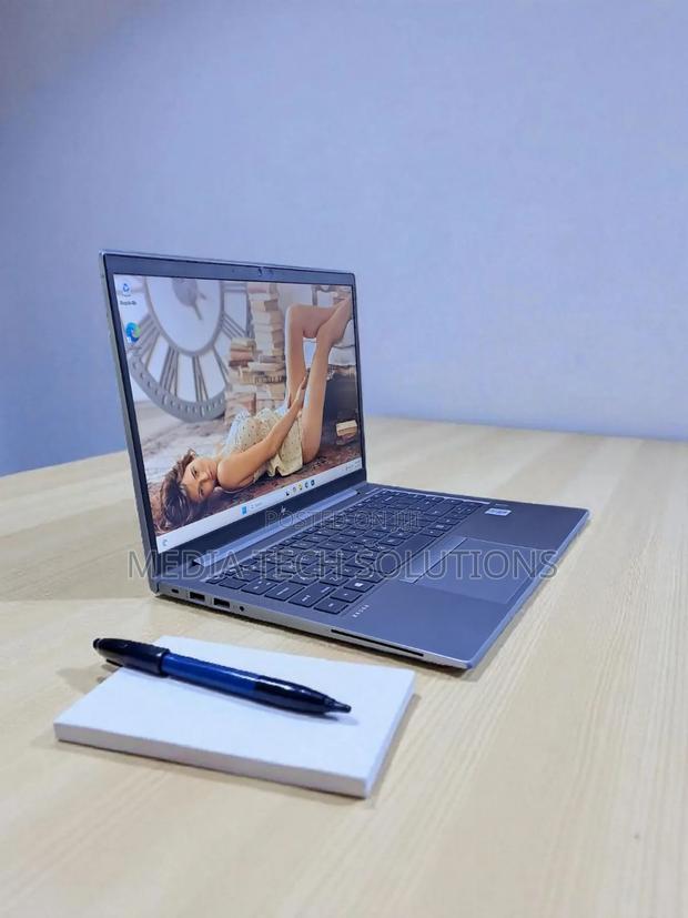 Laptop HP ZBook Firefly 14 G7 16GB Intel Core i7 SSD 512GB photo 2