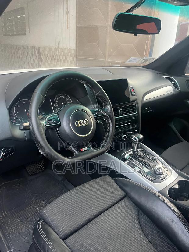 Audi Q5 2.0T Premium AWD quattro 2016 White