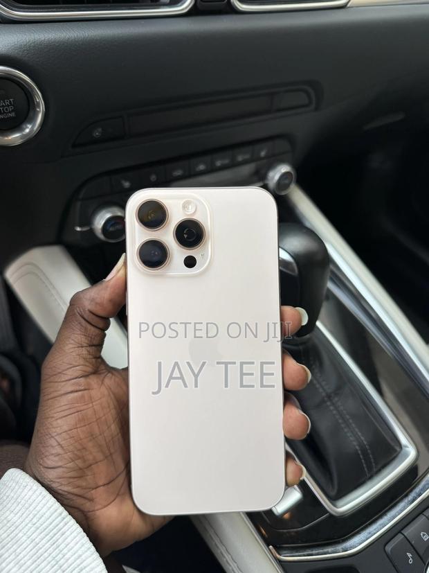 Apple iPhone 16 Pro Max 1 TB Gold