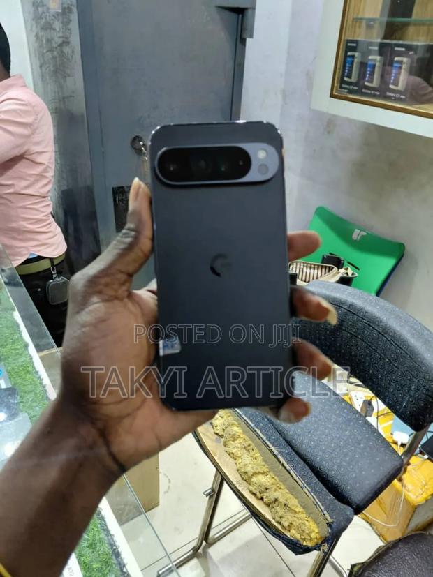 Google Pixel 9 Pro XL 128 GB Black · Photo 3