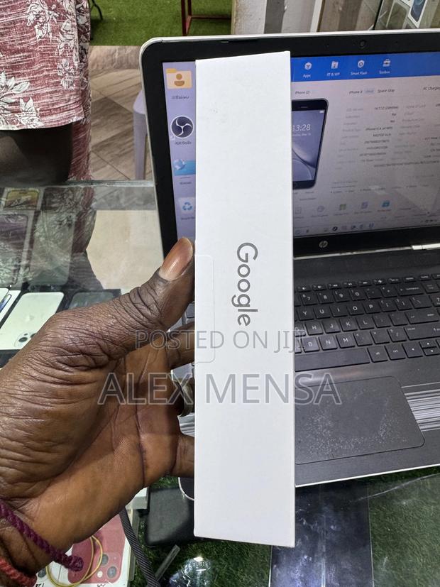New Google Pixel 7 Pro 128 GB Green · Photo 4