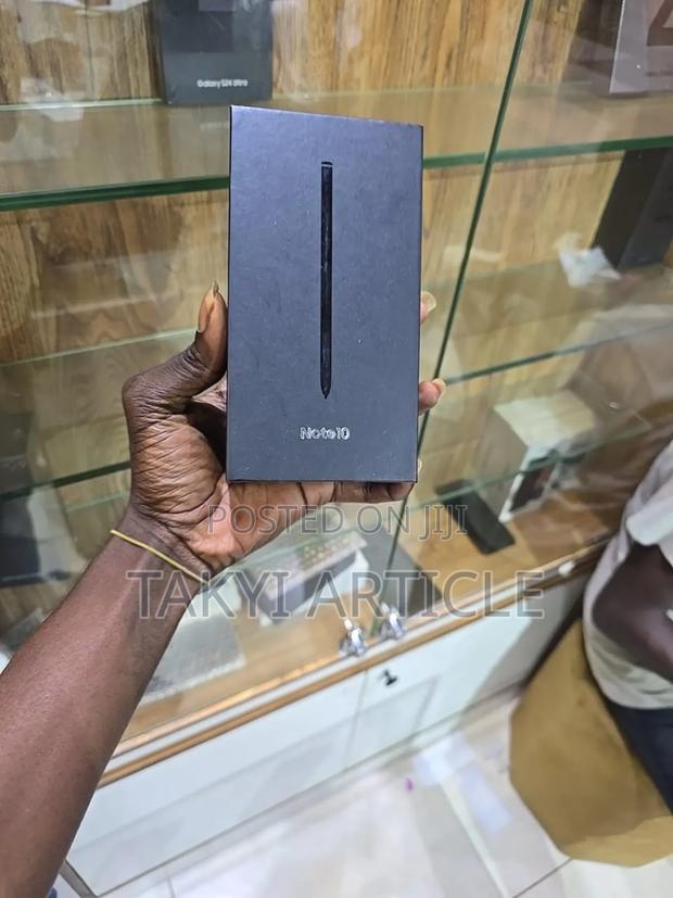 New Samsung Galaxy Note 10 5G 256 GB Black · Photo 4