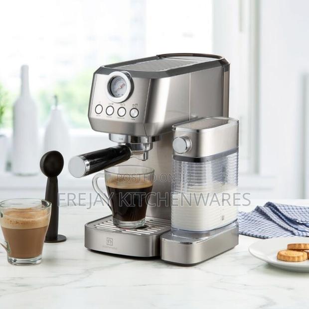 Smith and Noble Espresso Coffee Machine With Milk Frother