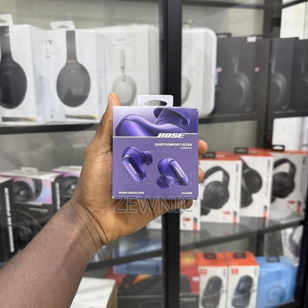 Bose Quietcomfort Ultra 2nd Gen Earbuds · Photo 4