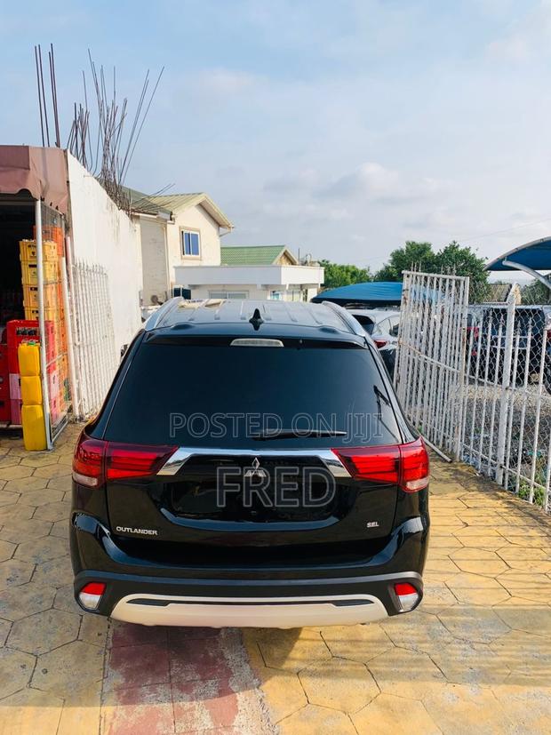 Mitsubishi Outlander SEL FWD 2020 Black