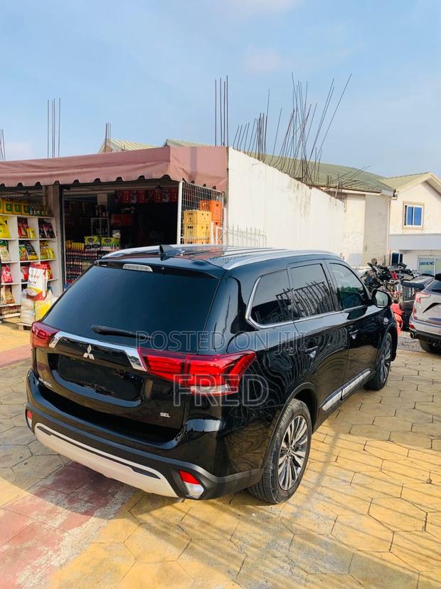 Mitsubishi Outlander SEL FWD 2020 Black