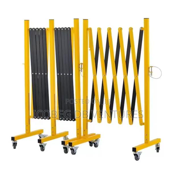 Expandable Fiber Barricade With Wheels/ Fence/Barrier photo 4