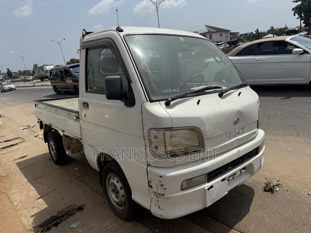 Dahaitsu Hijet photo 2