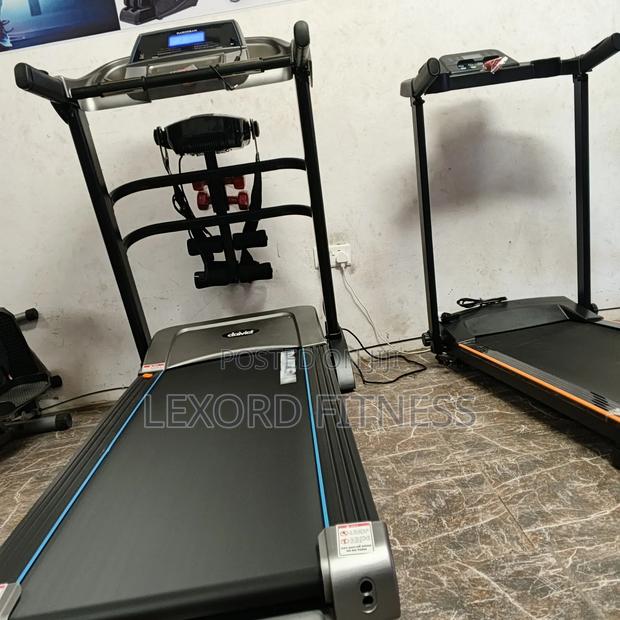 Treadmill 130kg With Massager Incline With Bluetooth · Photo 4