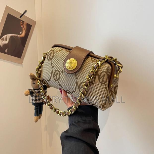 Classy Women Outing Bag photo 6