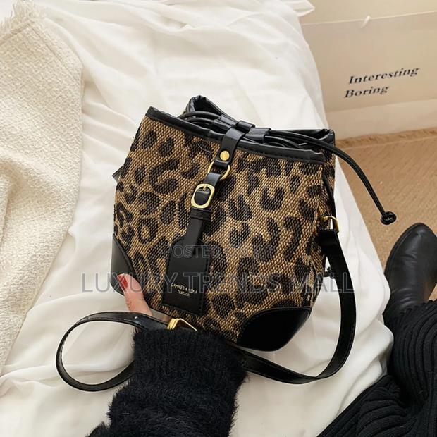 Premium Classy Outing Bag