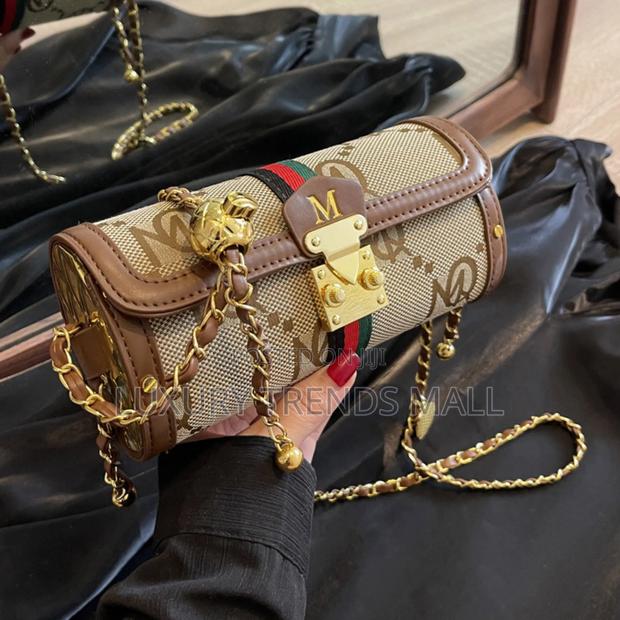 Premium Quality Two-Tone Leather Design Bag
