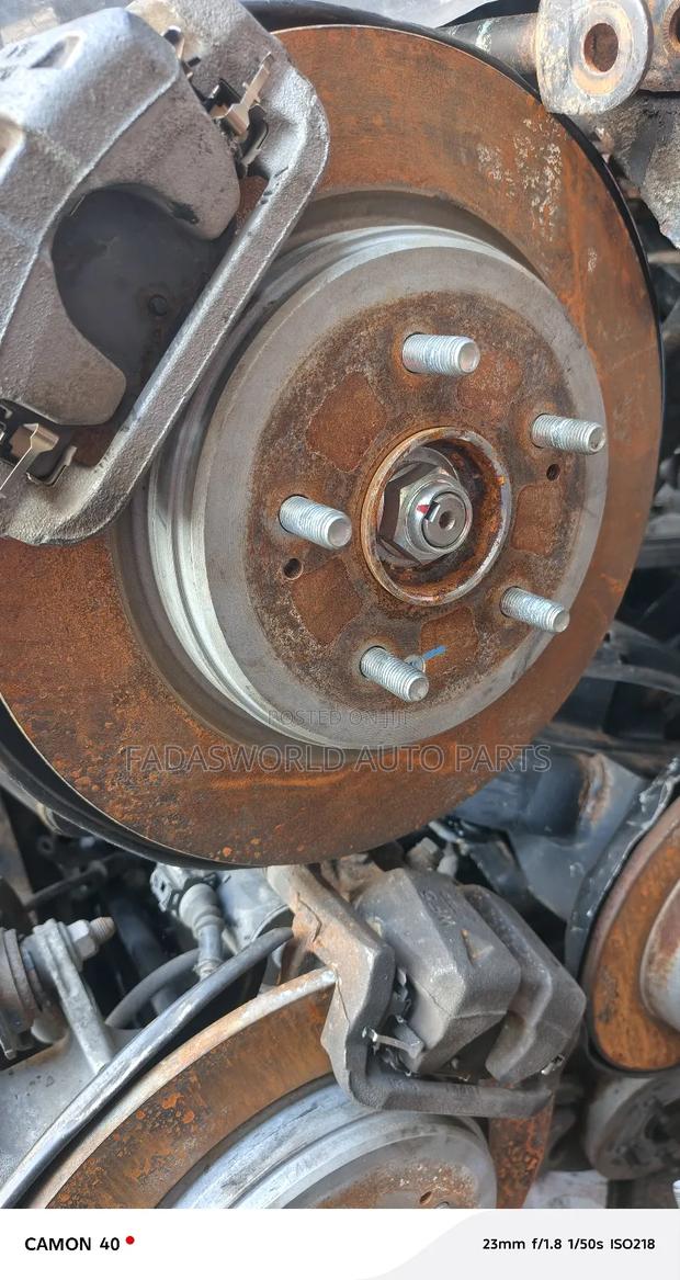 2019 CRV Back Axle Complete photo 2